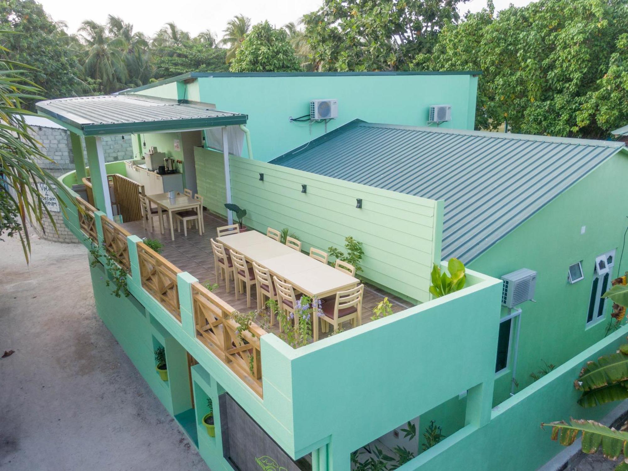 Turtle Maldives - Your Gateway To The Beach & Marine Adventures Await! Omadhoo Exterior foto